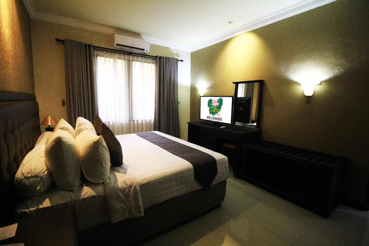 Lotus Garden Hotel Кедири Екстериор снимка